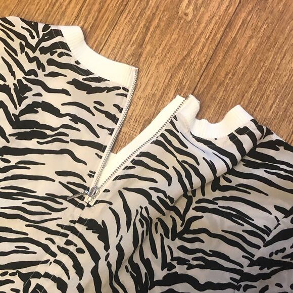 Rebecca Taylor Black and Cream Zebra Animal Print Silk Long Sleeve Blouse Size 2 - Picture 12 of 15